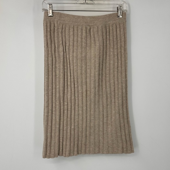 Le Bambole 2 Piece Cardigan Sweater Skirt Knit Womens 10 12 Large Medium Tan - Picture 6 of 12